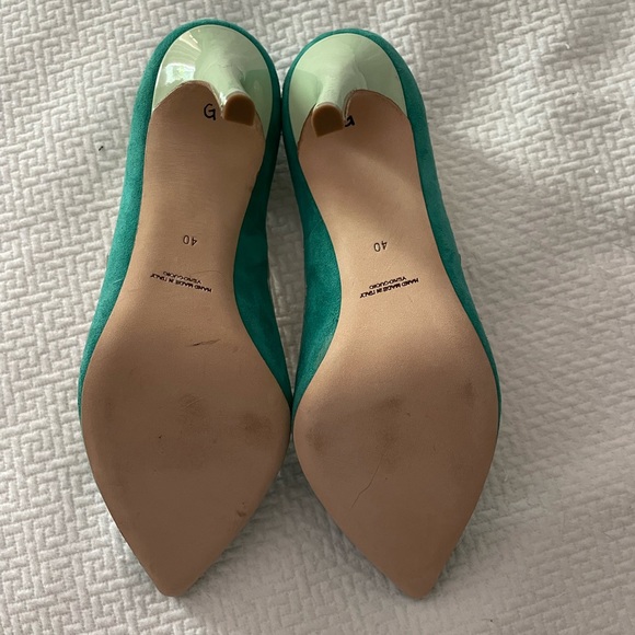 NWOT Christian Siriano Green Leather Heels - Picture 4 of 7
